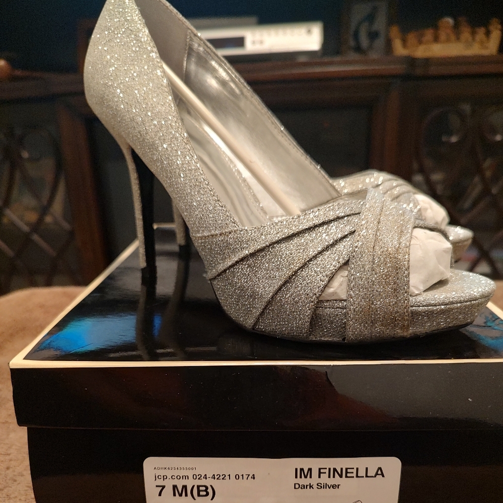 Ladies Shoes
